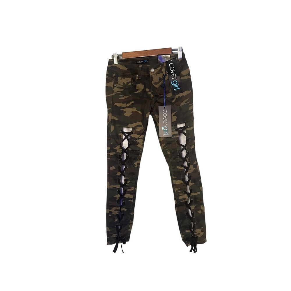 Cover Girl Camoflauge Skinny Lace Leg Joggers Size 3 / 4 Camo
